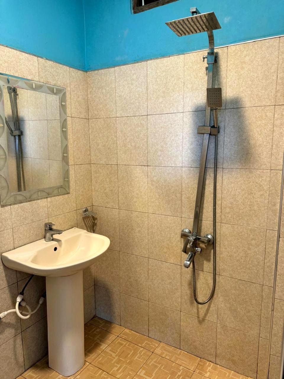 Chanidu Ella Inn Esterno foto