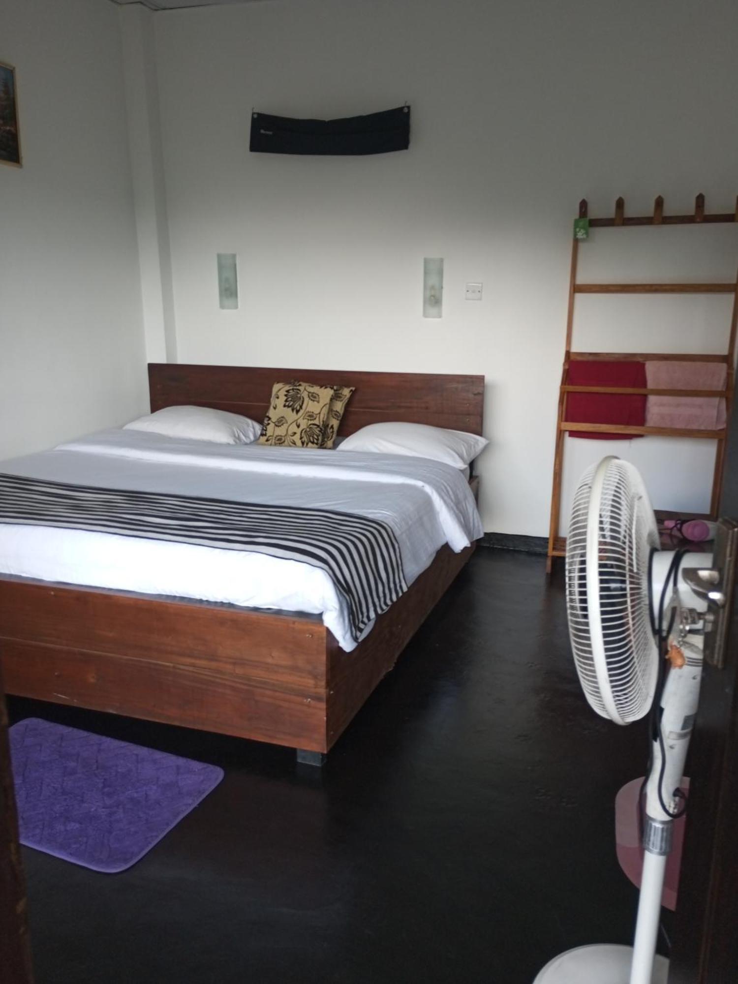 Chanidu Ella Inn Esterno foto